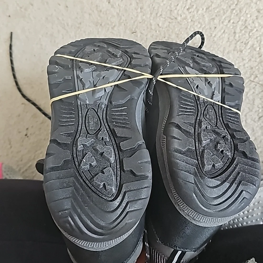 Khombu Windrip Mens Shoes Size 8M, Color: Grey